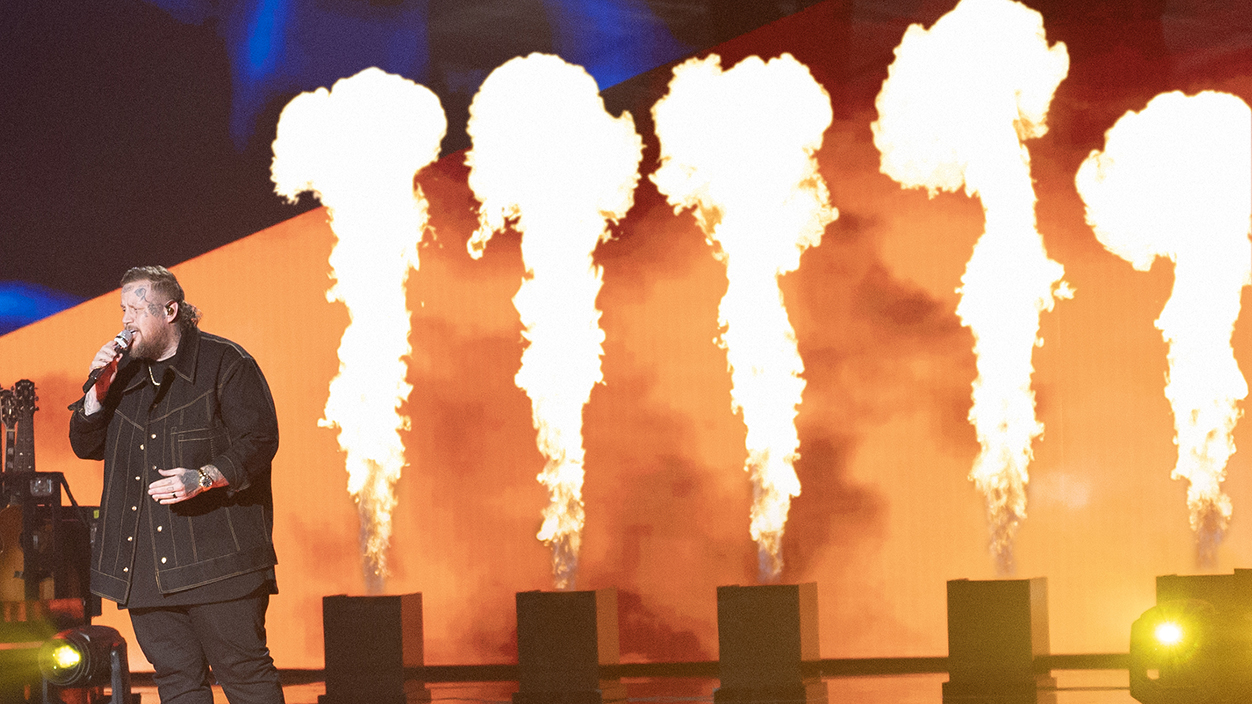 AMERICAN IDOL: "819 (Grand Finale)" - It's the grand finale! The Top 3 give their final performances in a star-studded night with music legends and top stars. Then, this year's "American Idol" winner is revealed live. SUNDAY, MAY 18 (8:00-11:00 p.m. EDT) on ABC. (Disney/Christopher Willard) 
JAMAL ROBERTS, JELLY ROLL  (Photo by Christopher Willard/Disney via Getty Images)